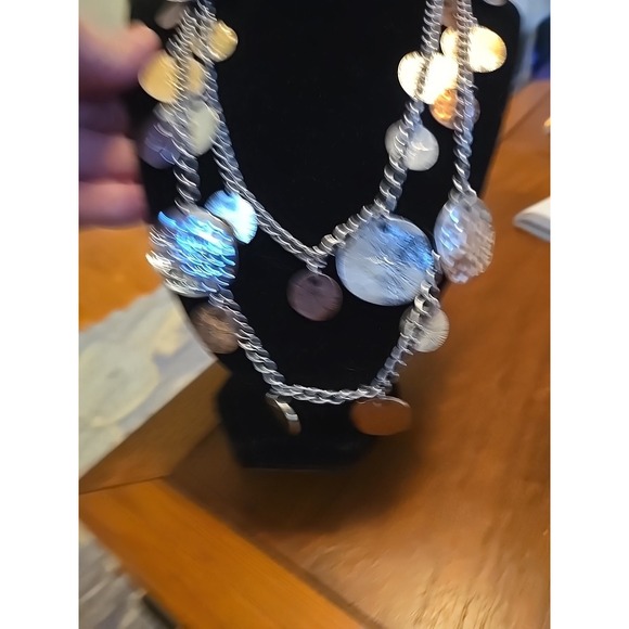 Nine West Coin Disc Necklace Multi-Tone Hammered Silvertone Link Chain - Picture 4 of 6